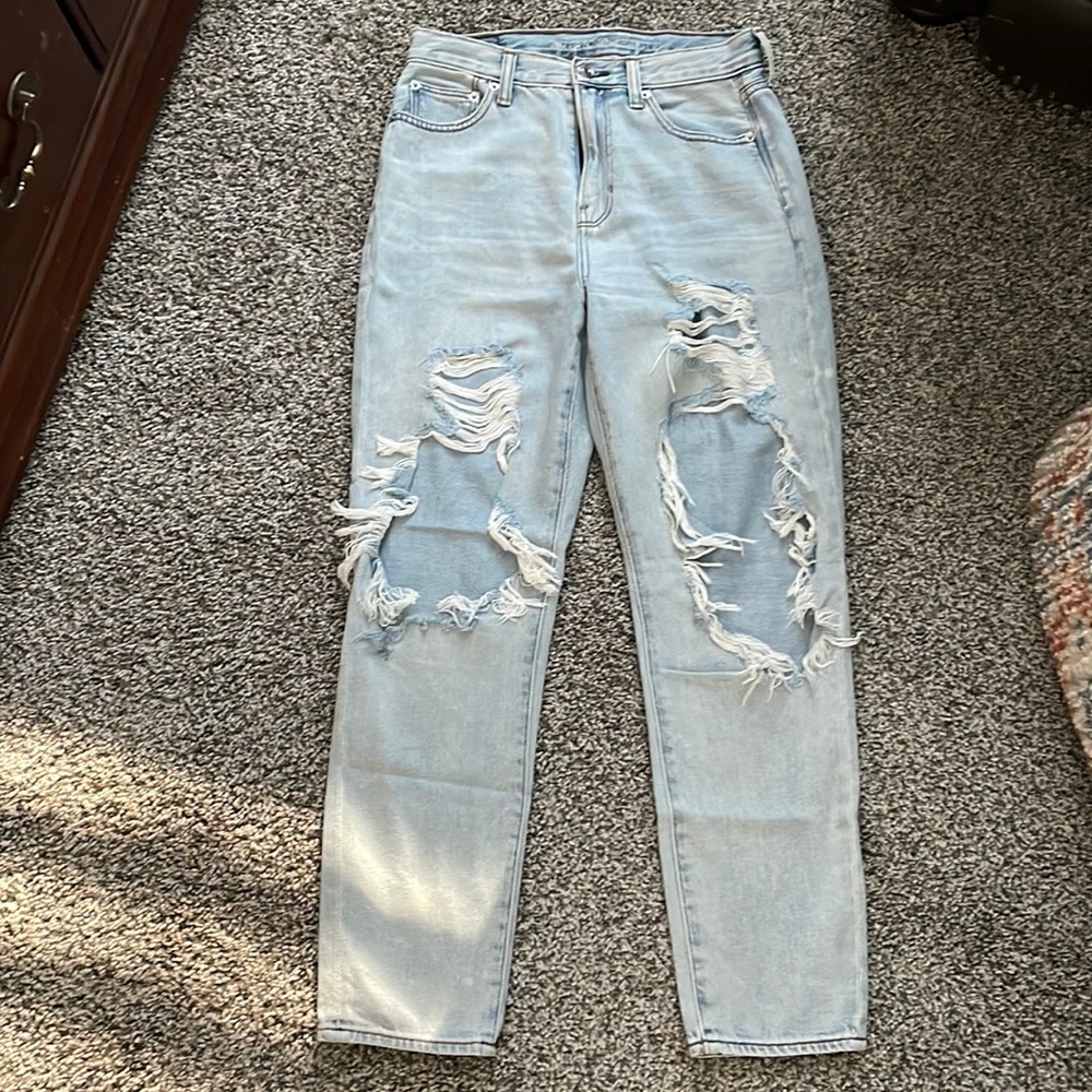 American Eagle mom jeans